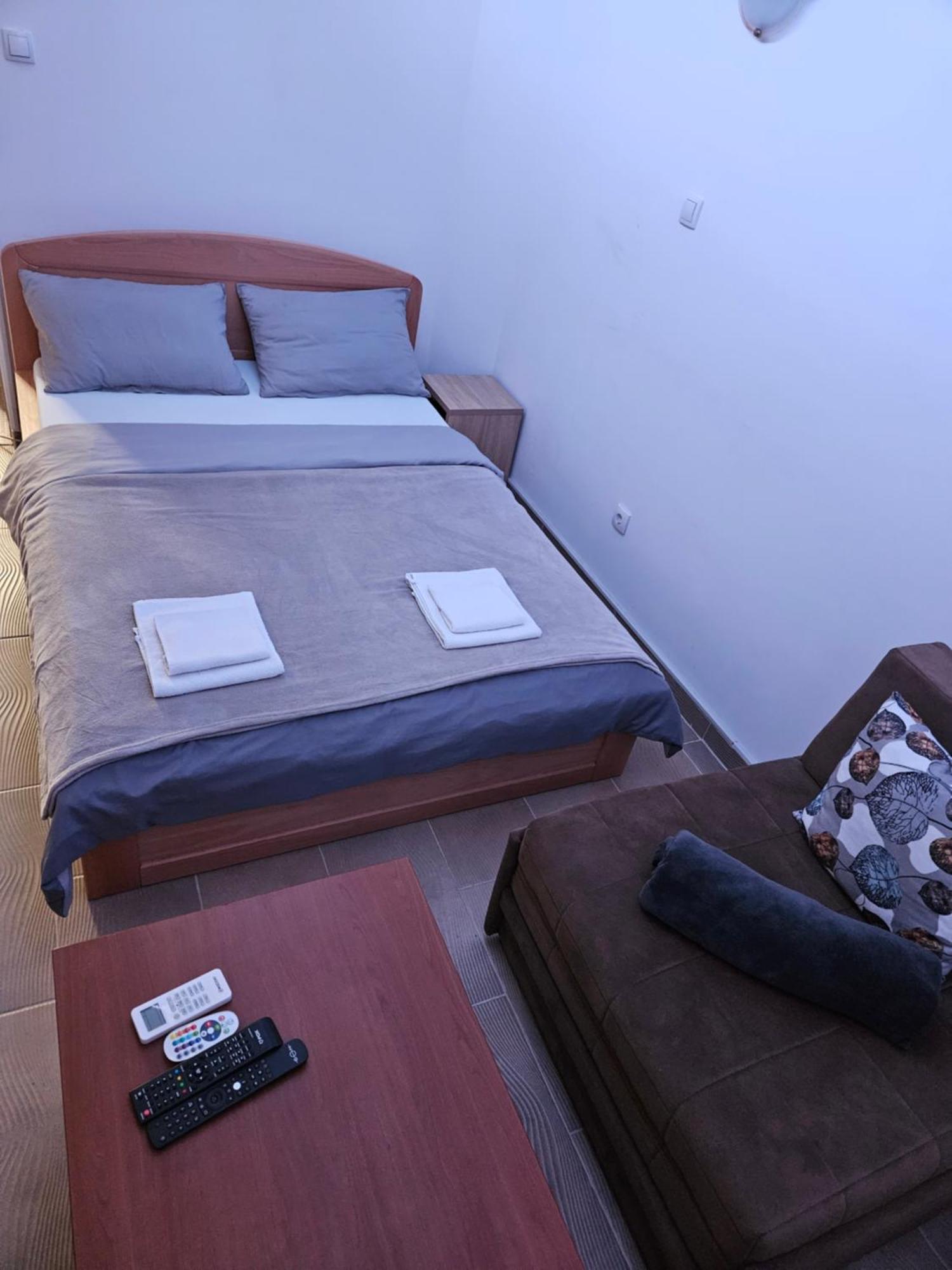 Booking Apartments Alone 1 Belgrád Kültér fotó